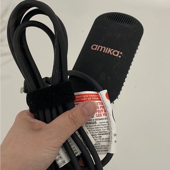 Straighten hair - Picture 2 of 2